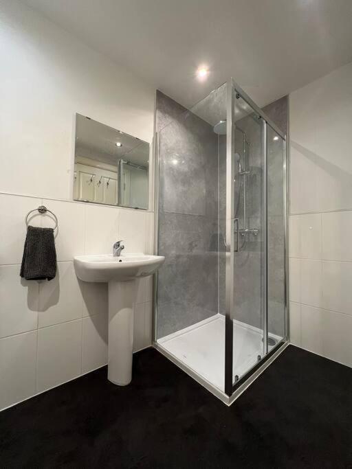 Modern Apartment In Dundee City Centre Екстериор снимка